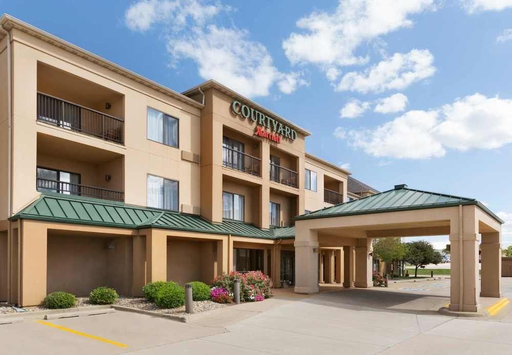 Courtyard By Marriott Bloomington Normal Hotel Luaran gambar
