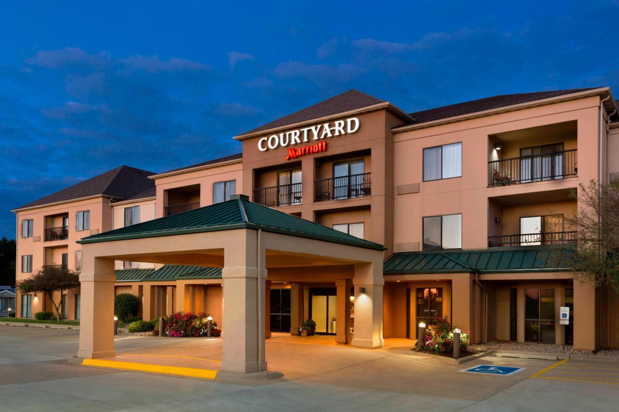 Courtyard By Marriott Bloomington Normal Hotel Luaran gambar