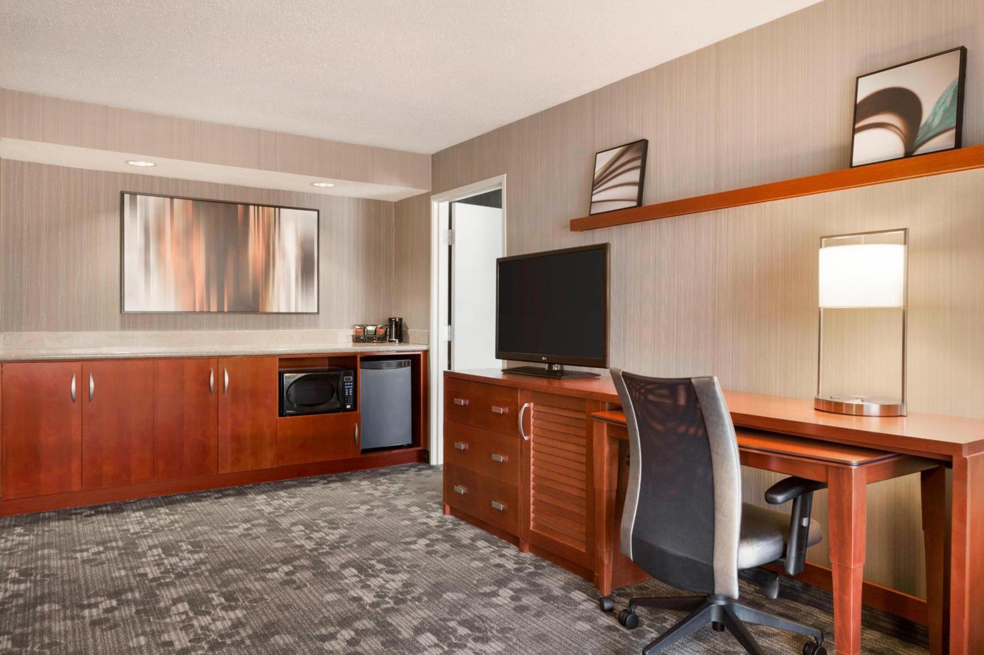 Courtyard By Marriott Bloomington Normal Hotel Luaran gambar