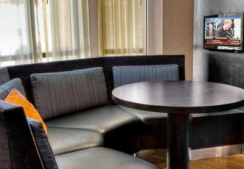 Courtyard By Marriott Bloomington Normal Hotel Dalaman gambar
