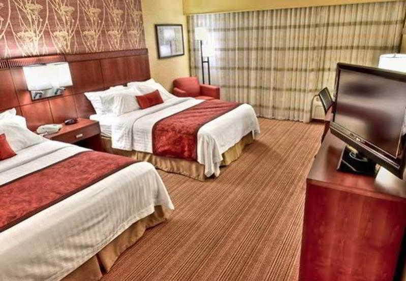 Courtyard By Marriott Bloomington Normal Hotel Luaran gambar